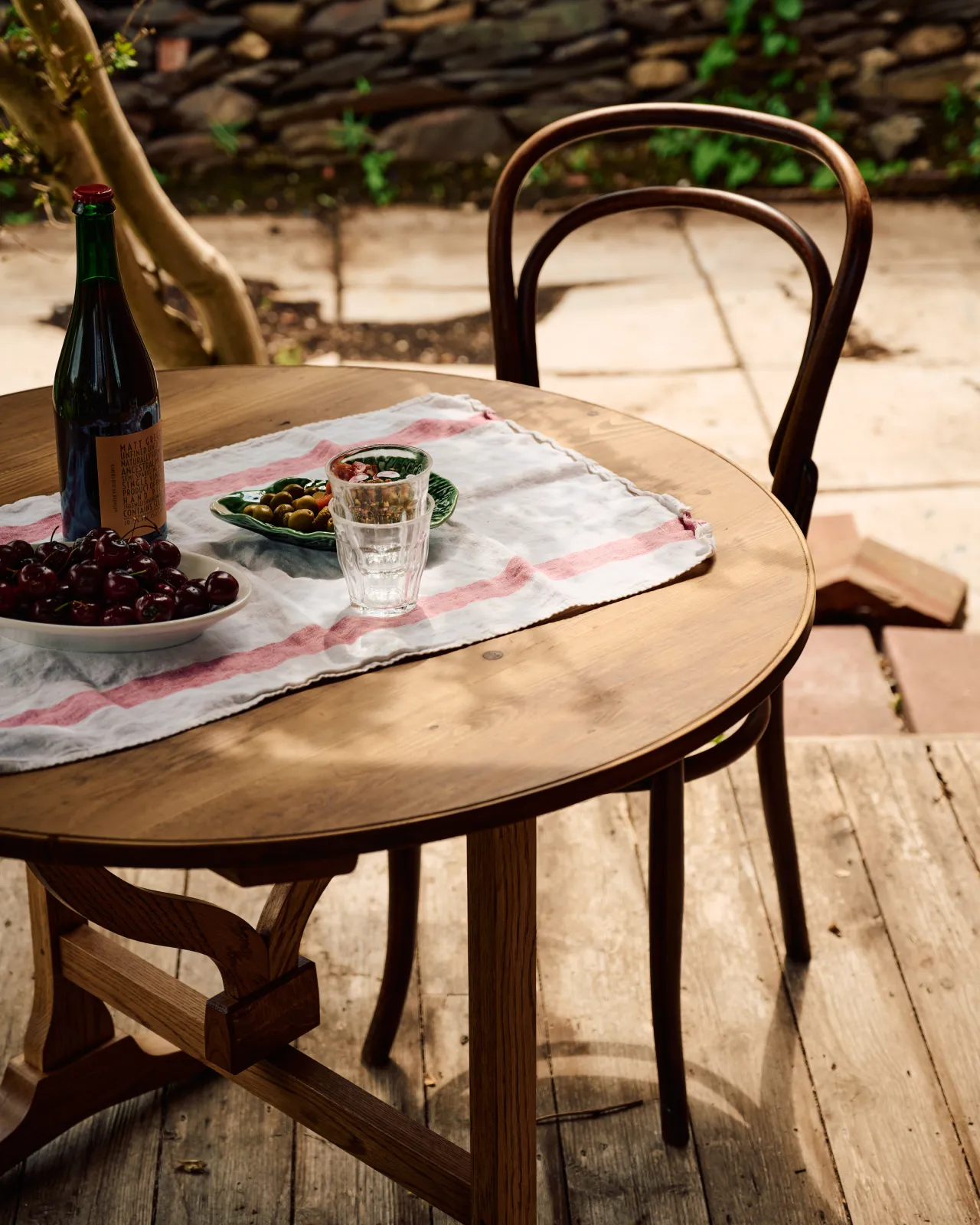 The Petite Vineyard Table | deVOL Kitchens